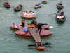 Giant violin floats down Venice's Grand Canal