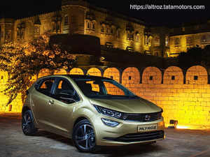 Tata Motors rolls out 1,00,000th unit of Altroz from Pune plant