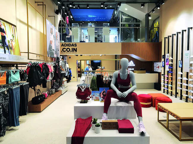 Statistisk ventilator Møde adidas: ADIDAS opens its flagship store in Delhi for a seamless shopping  experience - The Economic Times