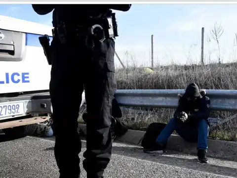 ​Keeping migrants away