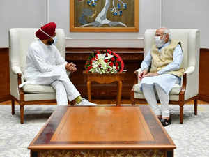 Punjab CM Channi meets PM Modi, urges him to repeal farm laws