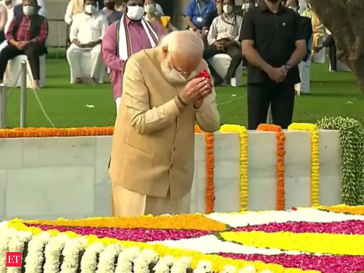 Gandhi Jayanti: PM Modi pays floral tribute to Mahatma Gandhi at Raj ...