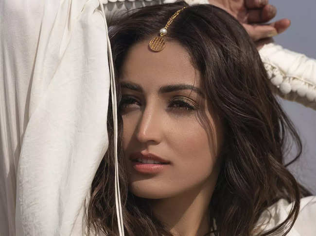 ​Yami Gautam said that the condition causes dry and rough patches with tiny bumps on the skin.​