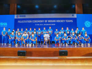 Odisha CM Naveen Patnaik felicitates Indian hockey team