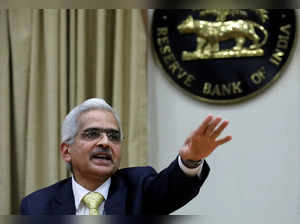 FILE PHOTO: Shaktikanta Das, Reserve Bank of India Governor, gestures as he attends a news conference in Mumbai