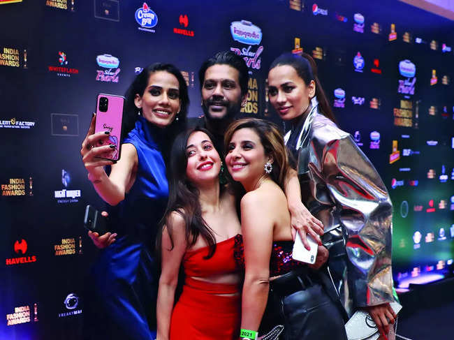 (From left) Sony Kaur, Rocky S, Sonalika Sahay, Vahbiz Mehta and Delnaz Daruwala