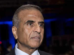 Bharti Airtel chairman Sunil Mittal reaches out to Voda Group CEO Nick Read, urges to cover lost ground