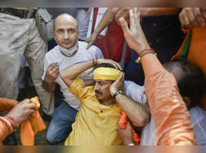 New Delhi: Delhi BJP MP Manoj Tiwari gets hurt during the protest against Delhi ...