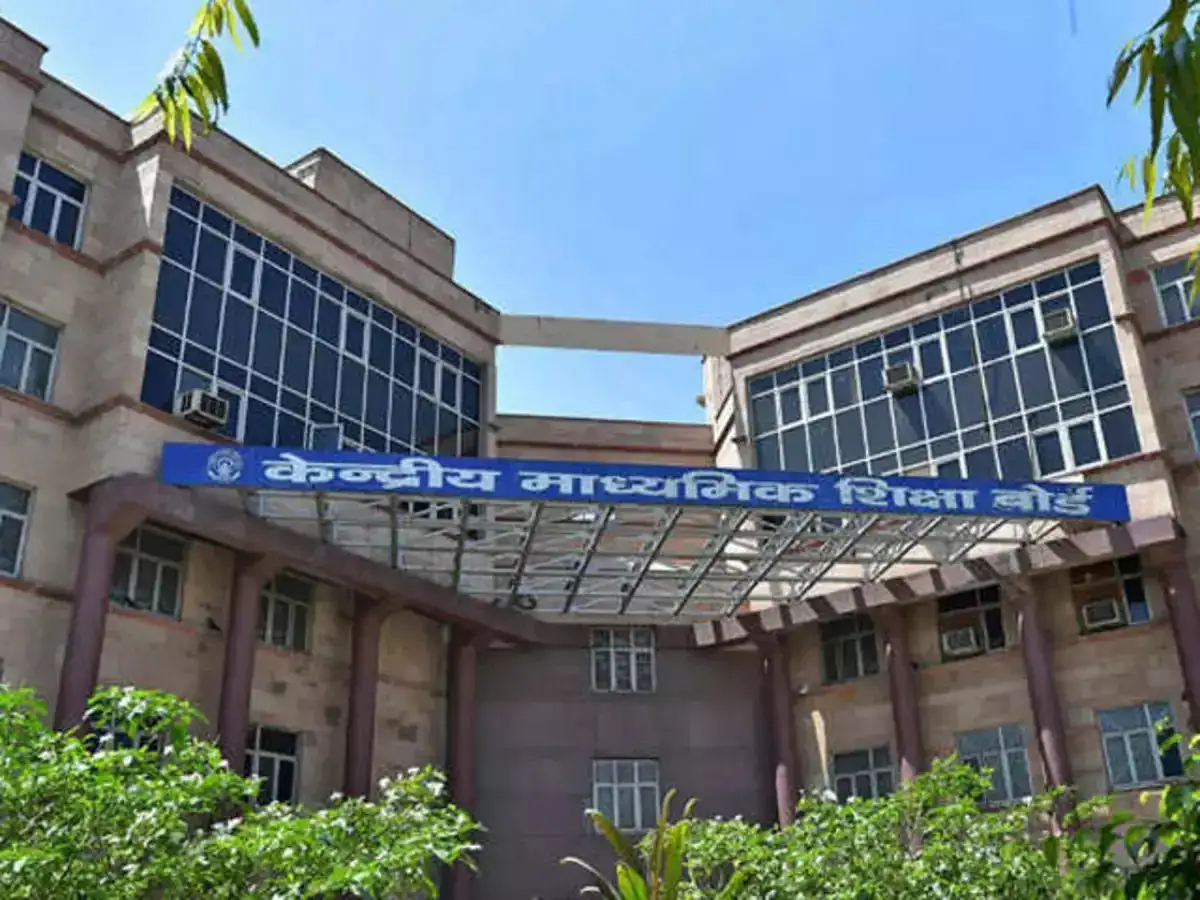 Covid News LIVE Updates: CBSE Term-1 board exams for Classes 10, 12 to be  conducted offline; date-sheet to be announced on Oct 18 - The Economic Times