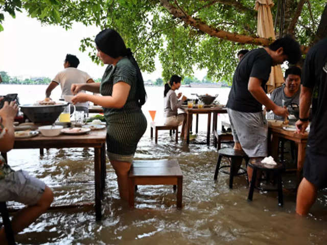 Hot-pot surfing