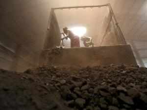 Energy crisis deepens in India with four days of coal reserves left
