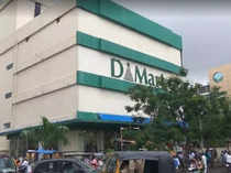 dmart shares