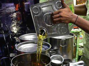 Centre writes to states again to ensure reduction in edible oil prices