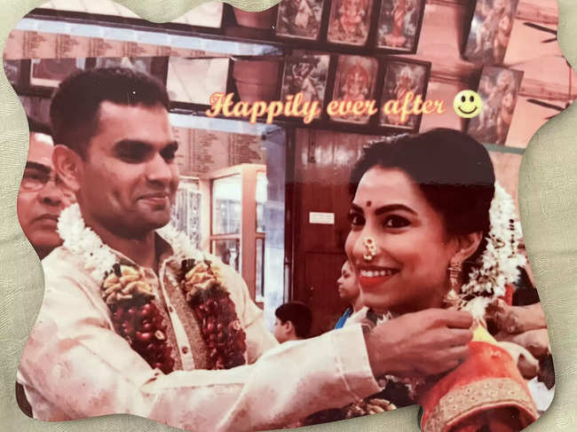 Wankhede's wife Kranti shared her wedding pictures on social media.