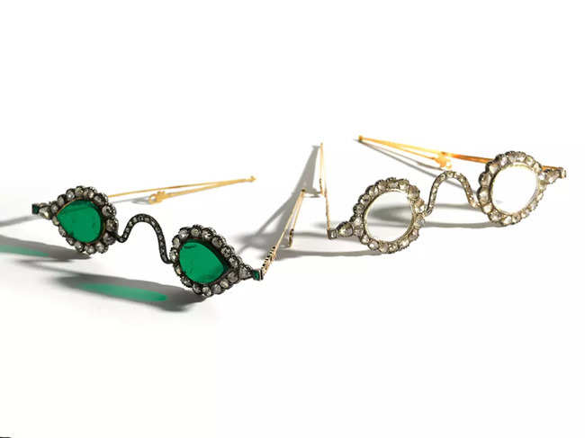 ​One pair, named 'Gate of Paradise', features emerald lenses set in diamond-mounted frames, and the second one, called 'Halo of Light', has diamond lenses set in diamond-mounted frames. ​