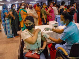 Vaccination-Noida-pti