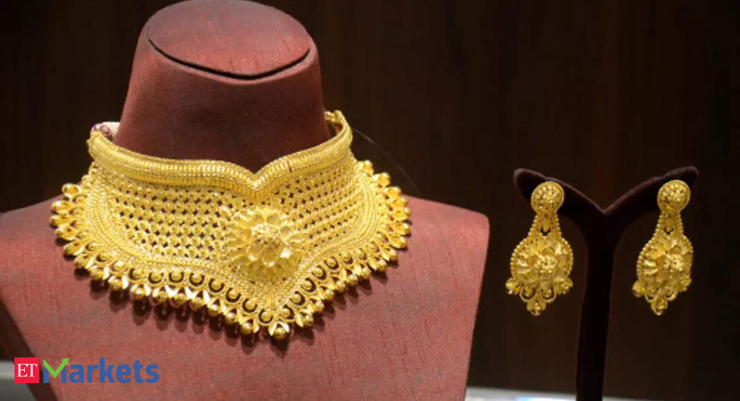 Gold rate outlook: Gold prices expected to reach Rs 52-53,000 mark ...