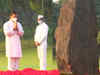 Rahul Gandhi pays floral tribute to Indira Gandhi at Shakti Sthal on her 37th death anniversary