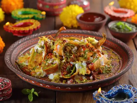 Mirchi Vada Chaat