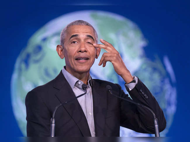 ​Obama gestures as he speaks during the COP26 U.N. Climate Summit in Glasgow, Scotland.​