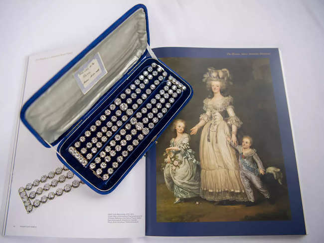 After Marie Antoinette's death in the French Revolution in 1793, the bracelets that had been commissioned some 17 years earlier were passed on from her daughter Marie-Therese and kept within royal lineage for over 200 years