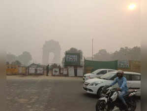 delhi air quality dips due to diwali pollution smog  3