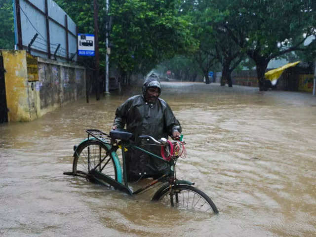 ​Attempt to drain water