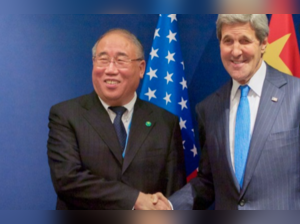 John Kerry with Xie Zhenhua in Glasgow