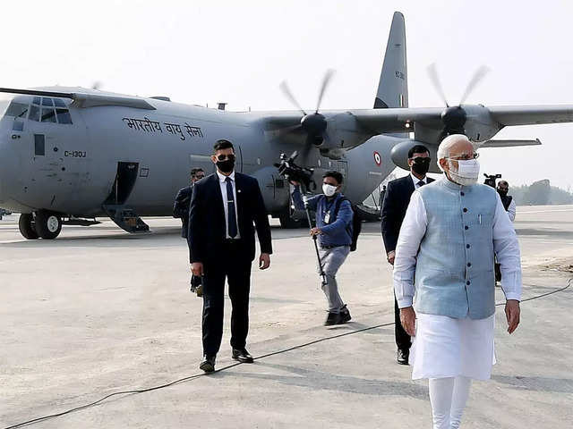 PM lands on expressway airstrip