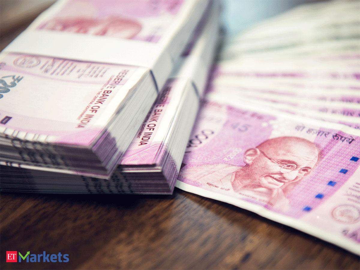 rupee rate today: Rupee weakens vs dollar as Fed official calls for faster  tapering - The Economic Times