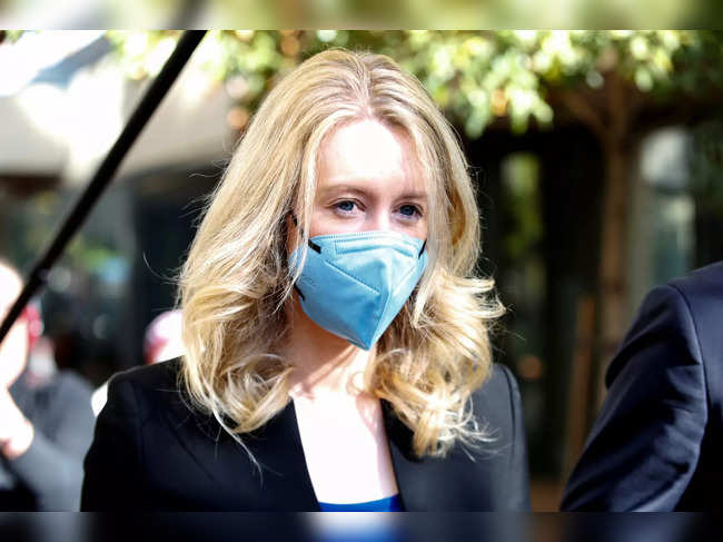 FILE PHOTO: Theranos founder Elizabeth Holmes arrives to attend her fraud trial at federal court in San Jose