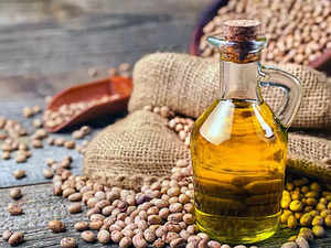 Edible oil prices decline after duty cut