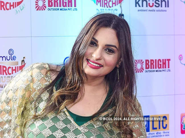 ​Shraddha Pandit took to Instagram to confirm the news. ​