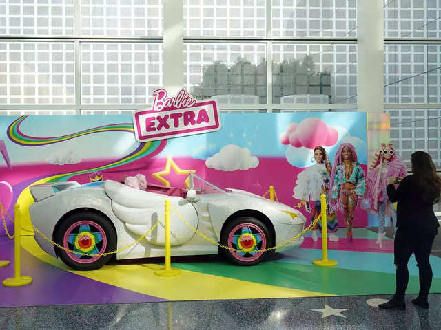 Barbie Extra EV
