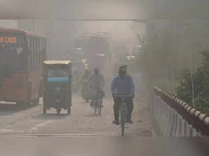 Delhi pollution: Air quality improves to 'poor' category, AQI drops to 280