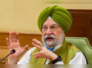 New Delhi: Minister of Housing and Urban Affairs Hardeep Singh Puri addresses a ...