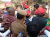 Scuffle breaks out between Samajwadi Party workers, UP police in Chandauli