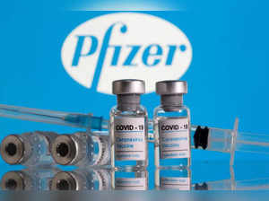 Study suggests Pfizer COVID-19 vaccine may only partially protect against Omicron