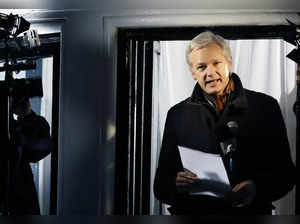 Julian Assange-AP