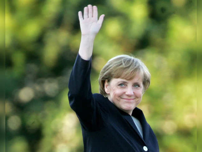 ​Merkel wants to her central political decisions in her own words.​