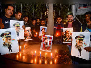 Varanasi: People pay homage to those killed in an IAF chopper crash, in Varanasi...