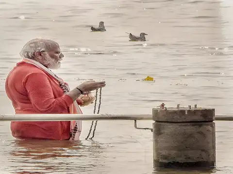 ​Holy dip in the Ganga