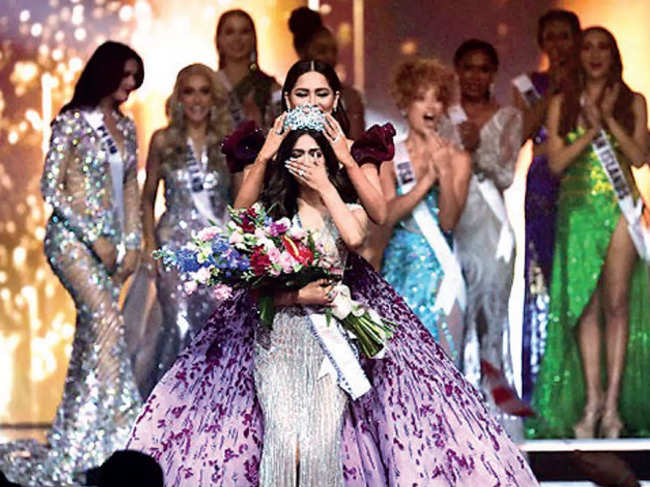 Miss Universe title bagged by desi girl Harnaaz Sandhu is truly heartwarming.