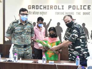 Under police's initiative, 300 tribal youths in Naxal-hit Gadchiroli get jobs in different fields