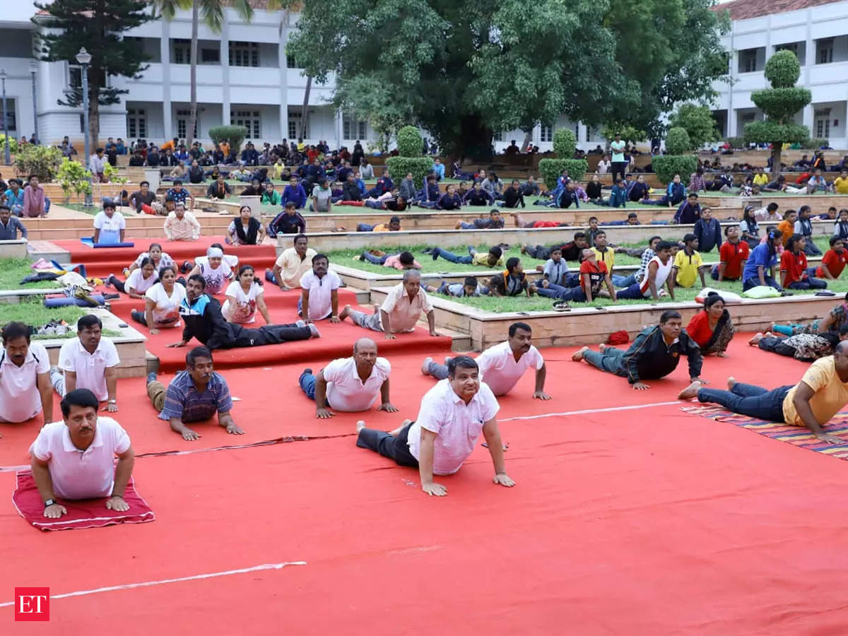 international yoga festival: 27th International Yoga festival begins in  Puducherry on Tuesday - The Economic Times