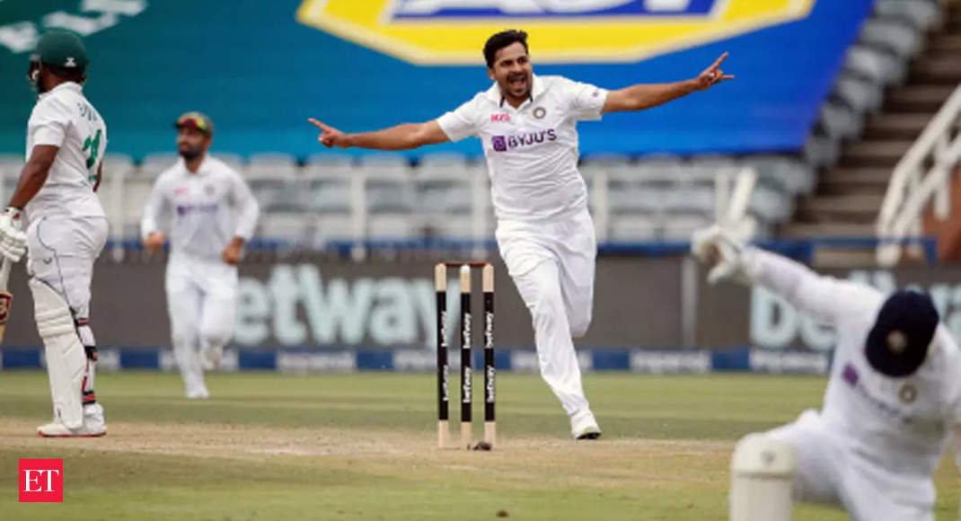 Shardul Thakur's 7-wicket haul limits SA's lead thumbnail