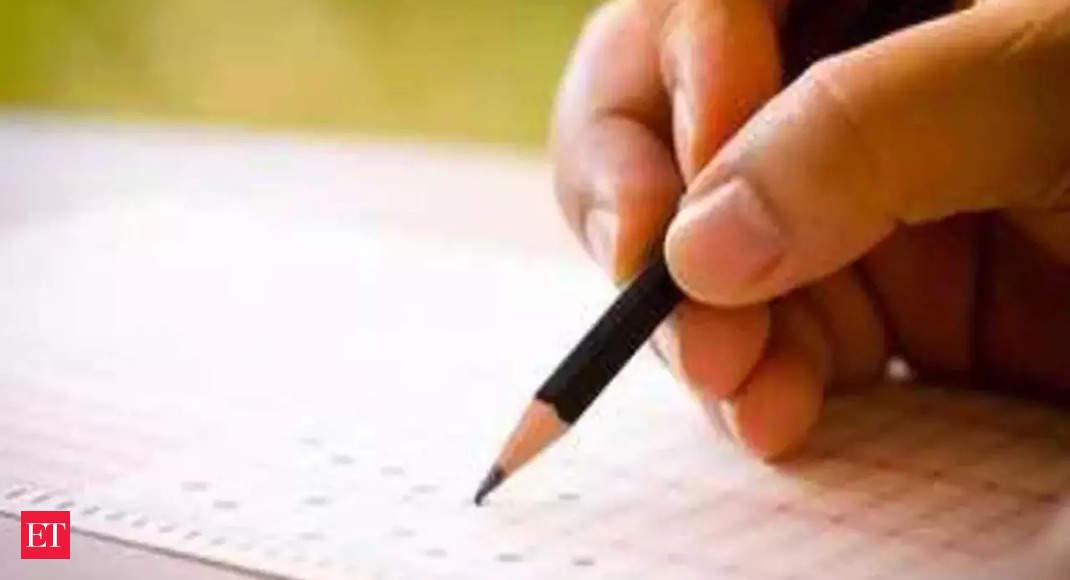 No plan to change Bengal board exam schedule thumbnail
