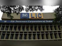 DPIIT to come out with revised FDI policy to facilitate LIC disinvestment_ Secretary