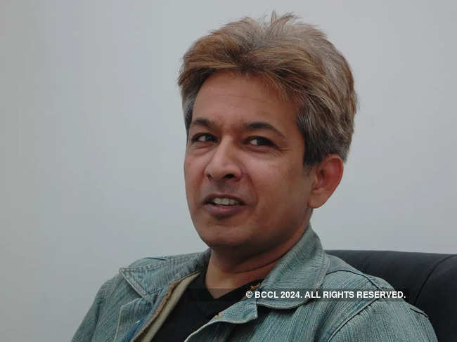 jawed habib: FIR, disgust & protest: Jawed Habib lands in trouble after  spitting controversy, issues apology - The Economic Times