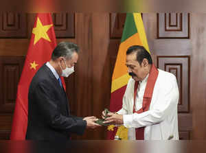 Wang Yi, Mahinda Rajapaksa